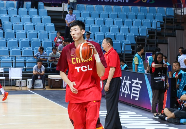 將要進(jìn)nba的中國球員有哪些（中國男籃新骨干！周琦攜隊友欲重返國際籃壇，大名單即將公布）
