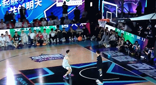 扣籃大賽什么時候開始（CBA全明星扣籃大賽-李添榮總分90分獲冠軍 李和旭兩輪扣籃皆失敗）