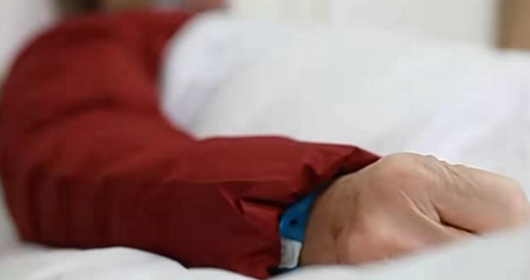 丈夫去世五年后，人口普查员发现异样，妻子：我什么都不知道