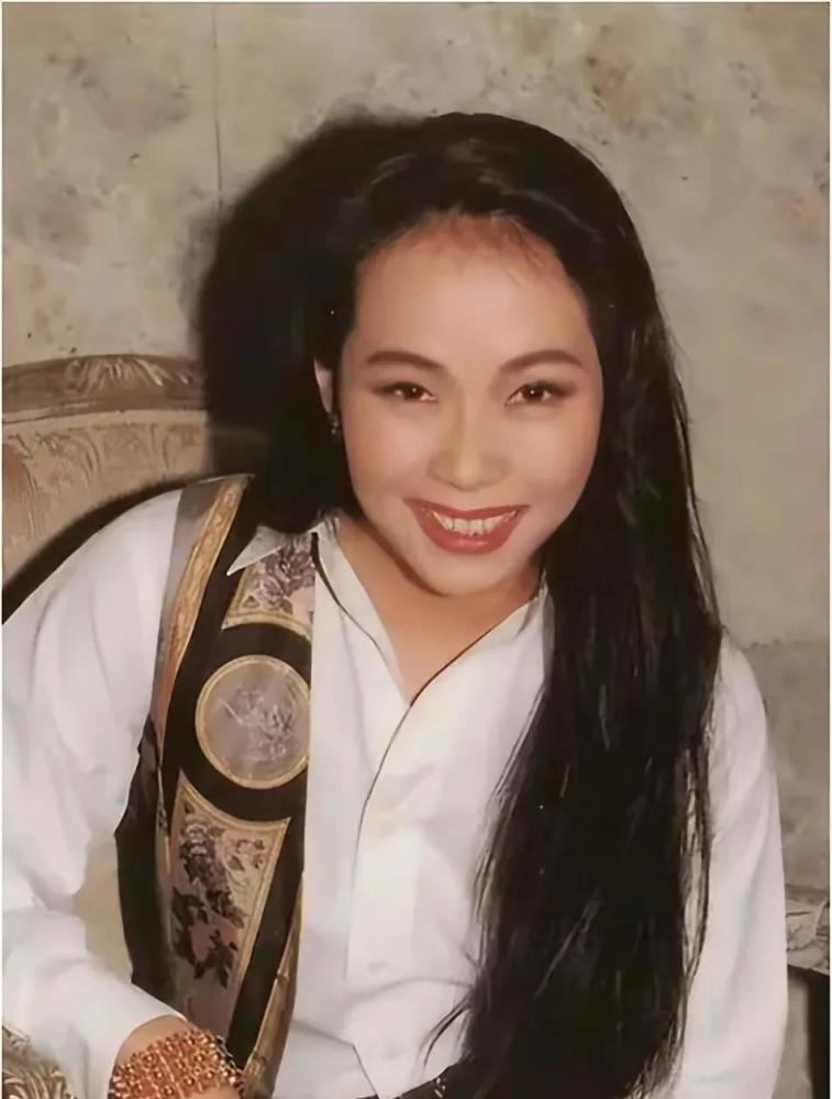 8位"叫不上名"的香港女配角,年轻时都是一眼万年,一见误终身