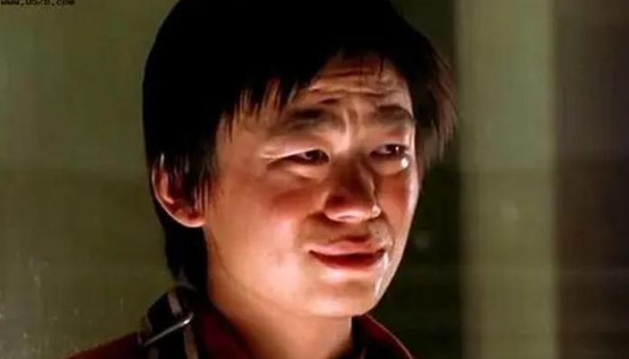 事实证明,41岁的王宝强,已经走上了另一条大路