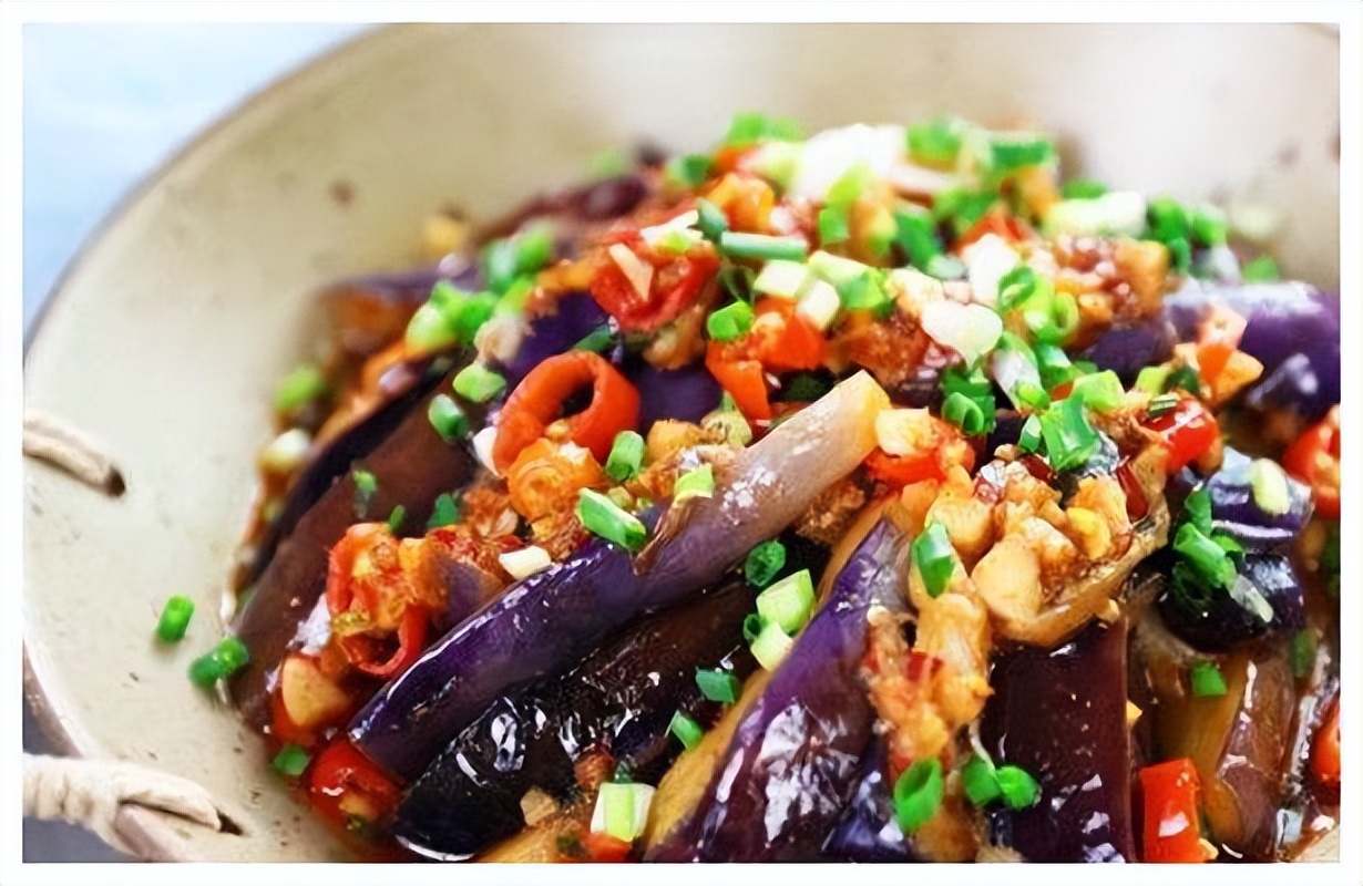 40余款菜肴推荐，家常味道不输饭店，做法简单一学就会，值得尝试