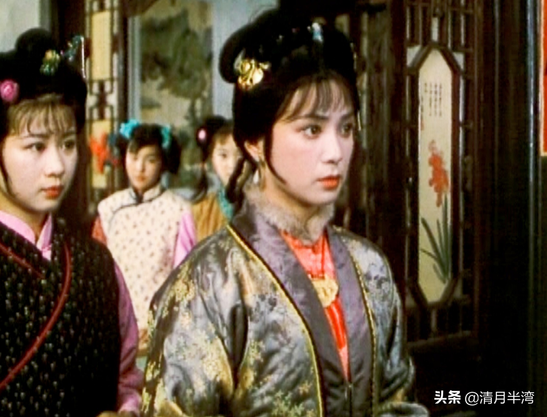 北影版《红楼梦》40位美人集锦，耐看不撞脸，打酱油的都惊鸿一瞥