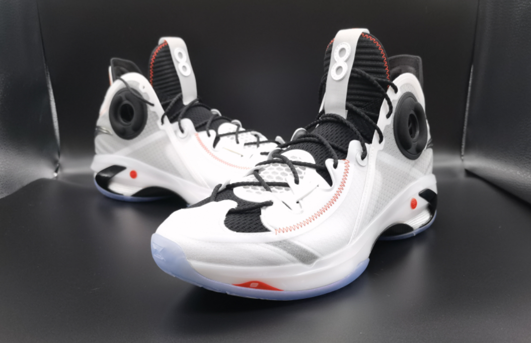 中国有哪些品牌签约nba（国产品牌大爆发！反伍登陆NBA，准者签约里弗斯，汤神迎来小爆发）