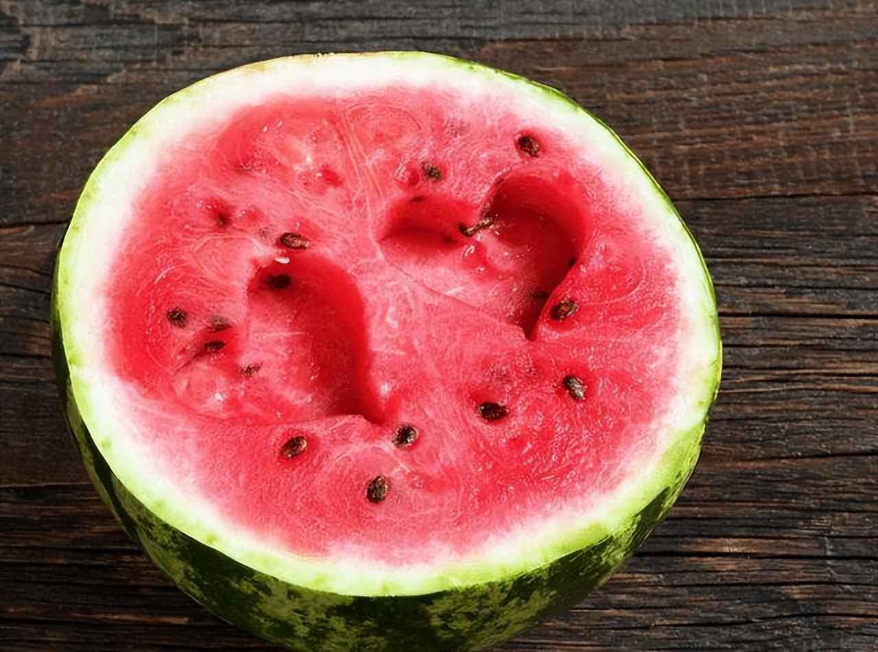 人們聽說：夏天吃“瓜”有好處，這幾種瓜請別錯過，有助解暑補水