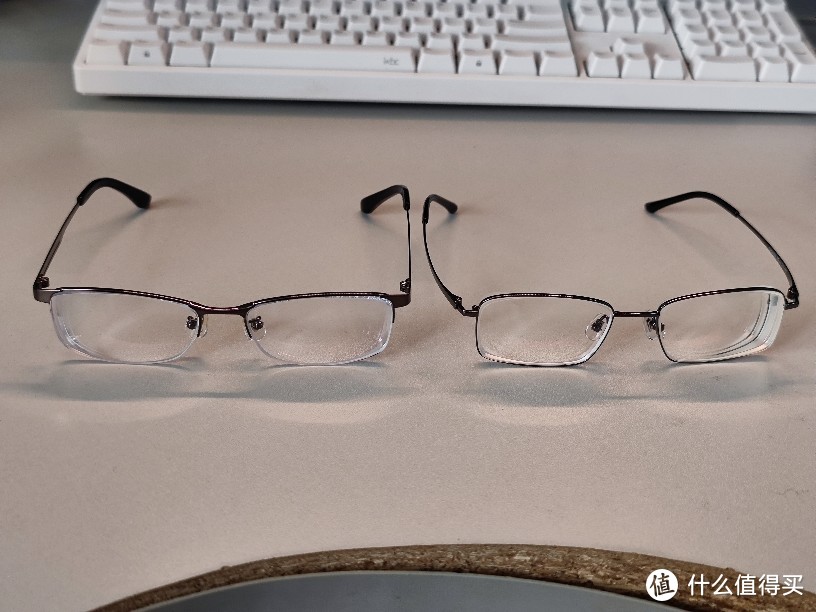 眼镜：800度近视不同折射率配镜对比