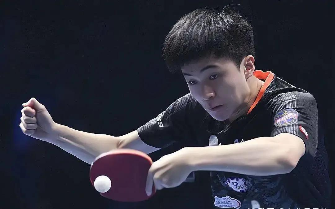 乒乓球霸王拧怎么破解(反手拧拉很简单,做好动作定型,让你少走弯路)