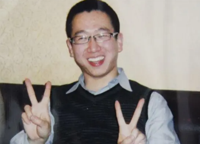 复旦“投毒男”林森浩毒死舍友，被判死刑，177名师生却为他求情