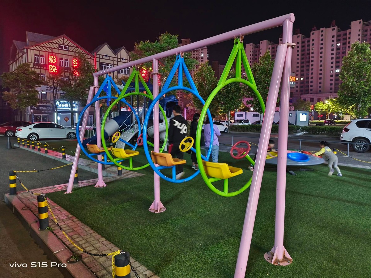 vivo S15 Pro体验：性能迎来亮眼提升，名副其实的“全能甜品”