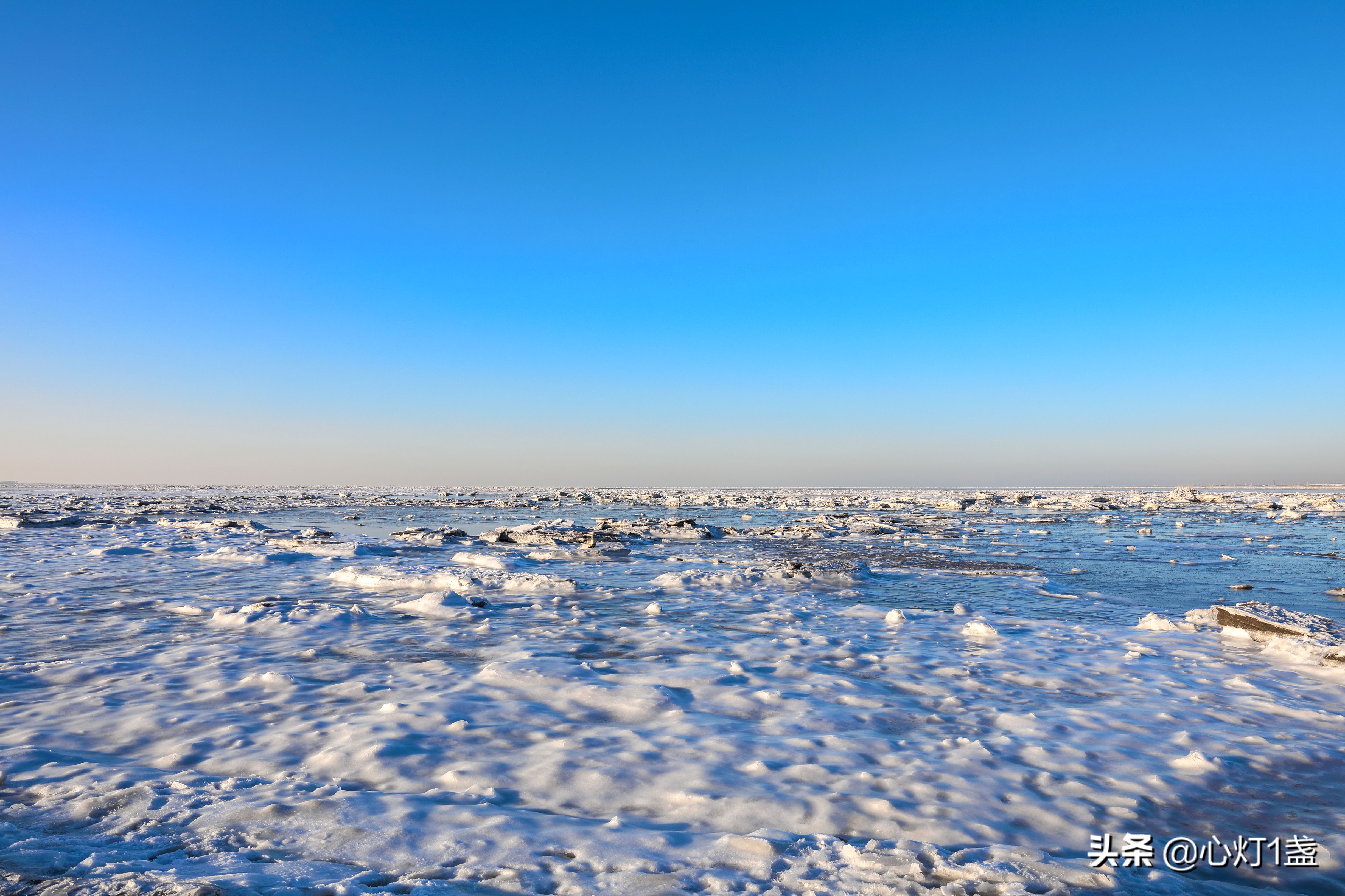 渤海海冰神奇而壮观,推荐一条辽宁旅游线路,看海冰的魅力