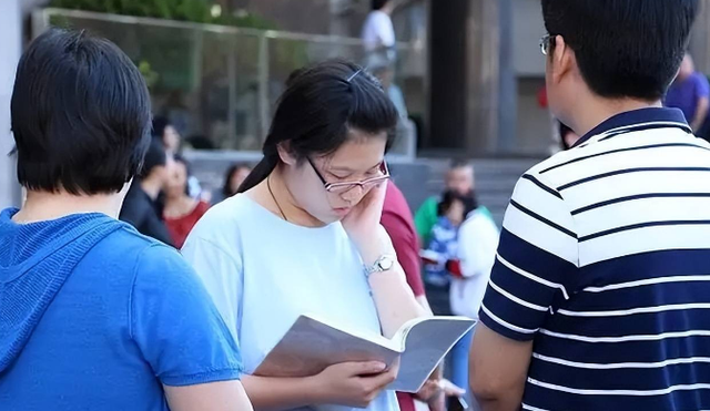 高考倒计时！这些话家长可别再和孩子说了，容易使得孩子发挥失常