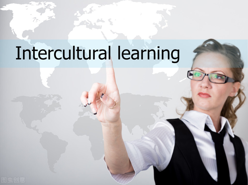 立足教材的初中英语跨文化教学实践