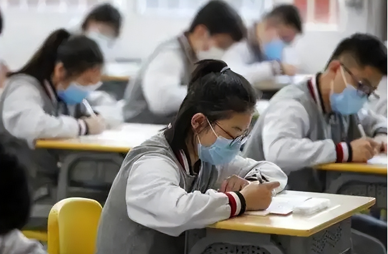 高考的成绩和模拟考试成绩，大概会相差多少分？985学霸给出答案