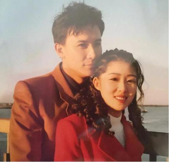 怀念没有PS年代高颜值老照片（爸妈高颜值啥体验？没有PS的时代，爸妈用旧照惊艳时光，引来围观）