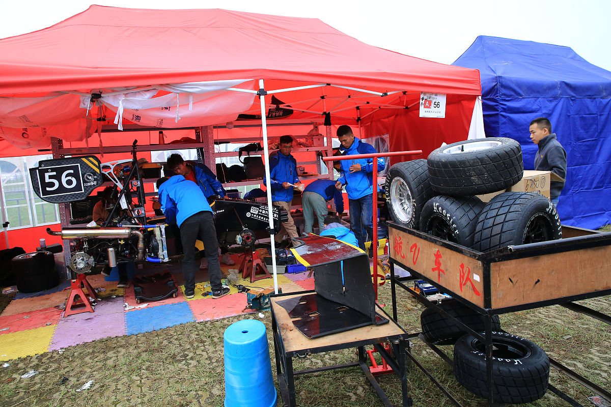 专科生是大学生么？别搞错了，大专生也有优势