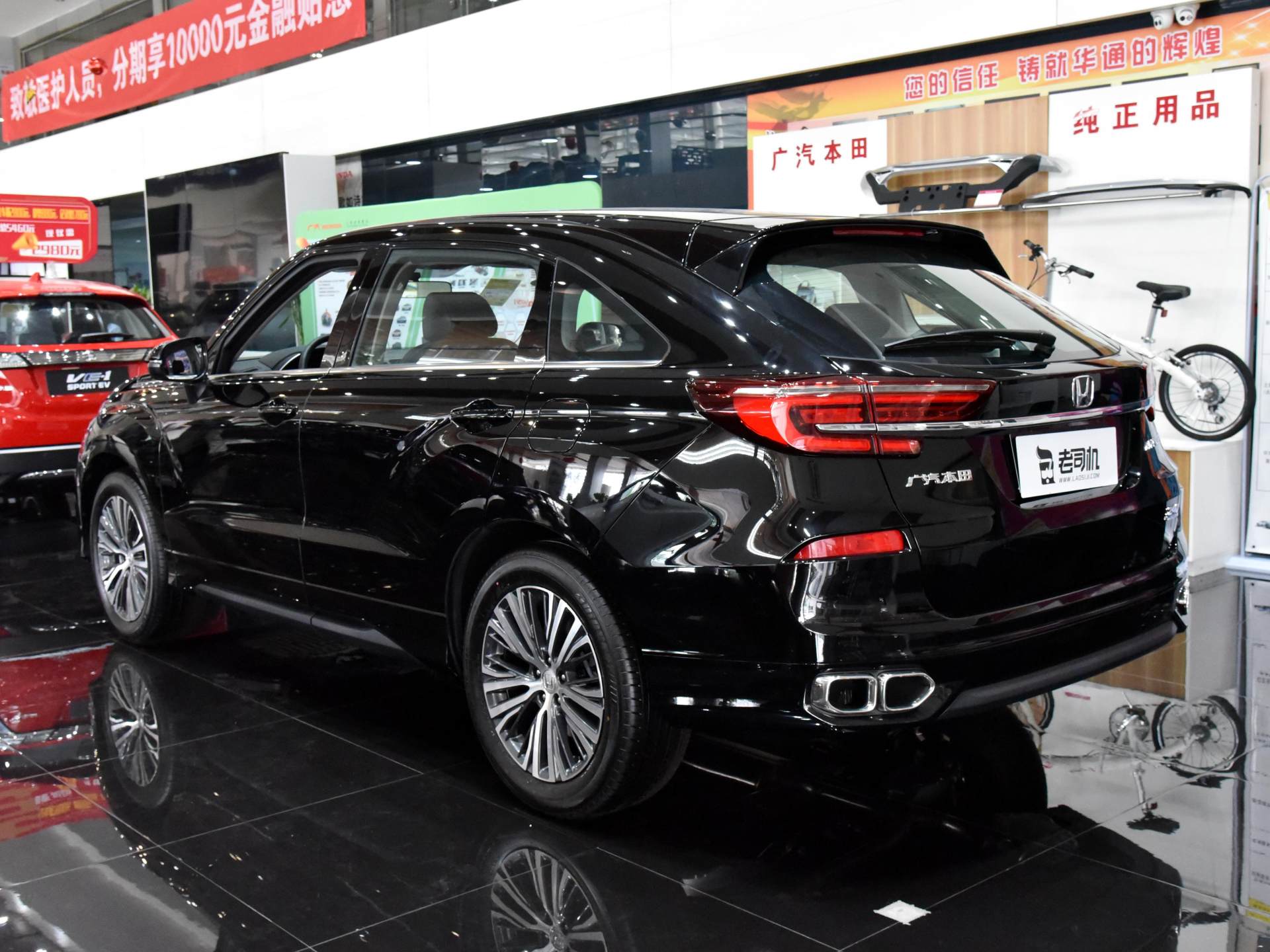 运动风格的合资中型SUV，轴距超2.8米，带你看冠道