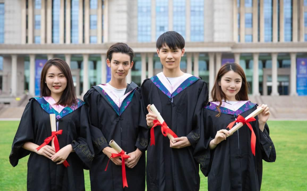 大学四年，哪一年考英语四级最“容易”？过来人给出建议