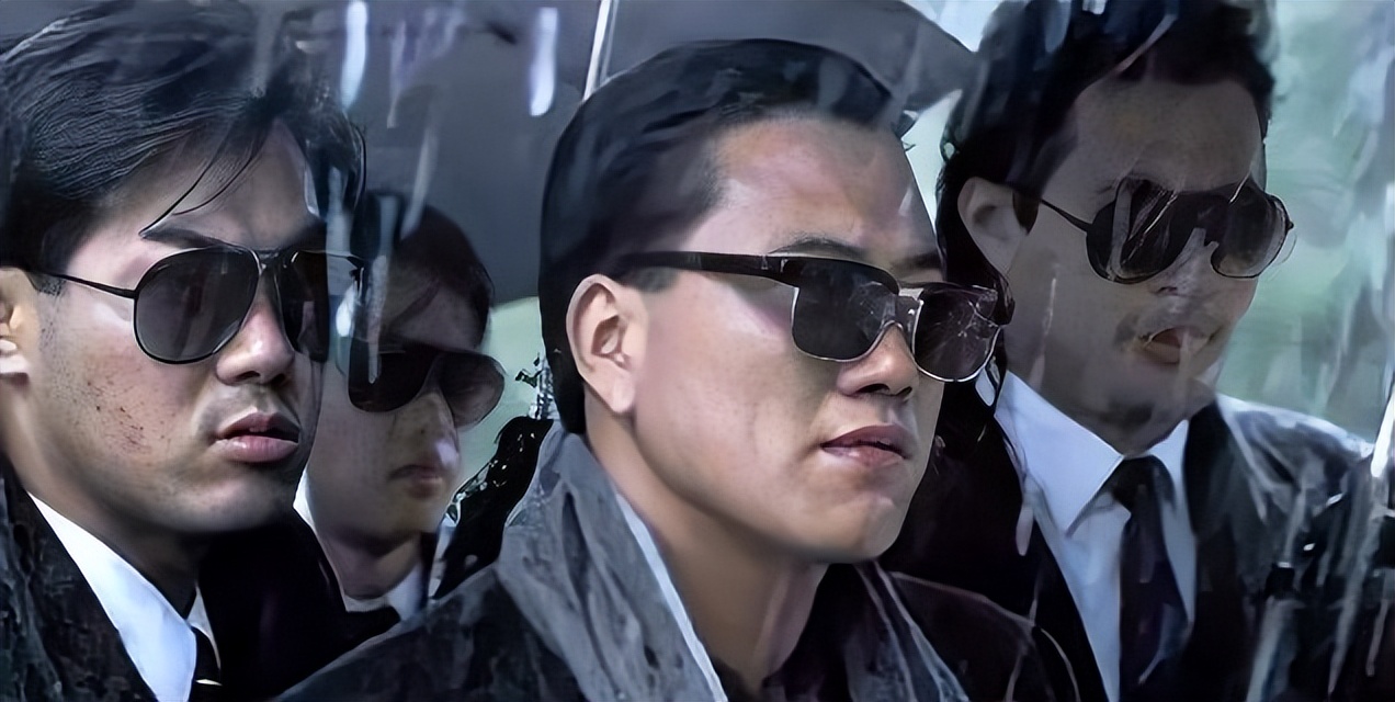 红得快，沉得也快，这7位“风光不再”的港星，如今有人露了原形