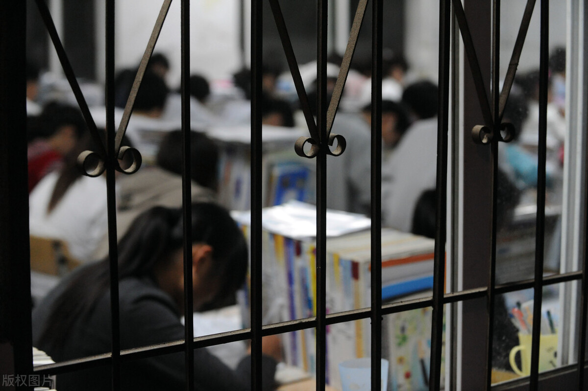 2022年高考在即，高三家长做好这5项工作，辅助学生赢在高考