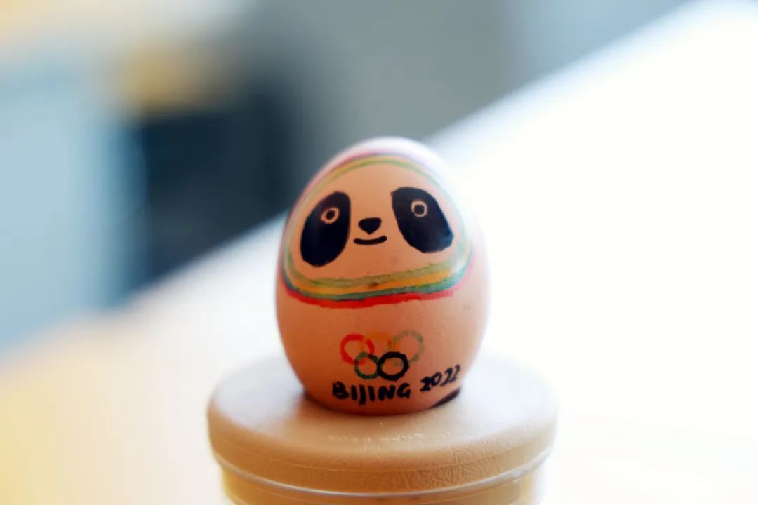 猜猜它在想什么今天也是元气满满的少女呢哆啦a梦带着任意门来