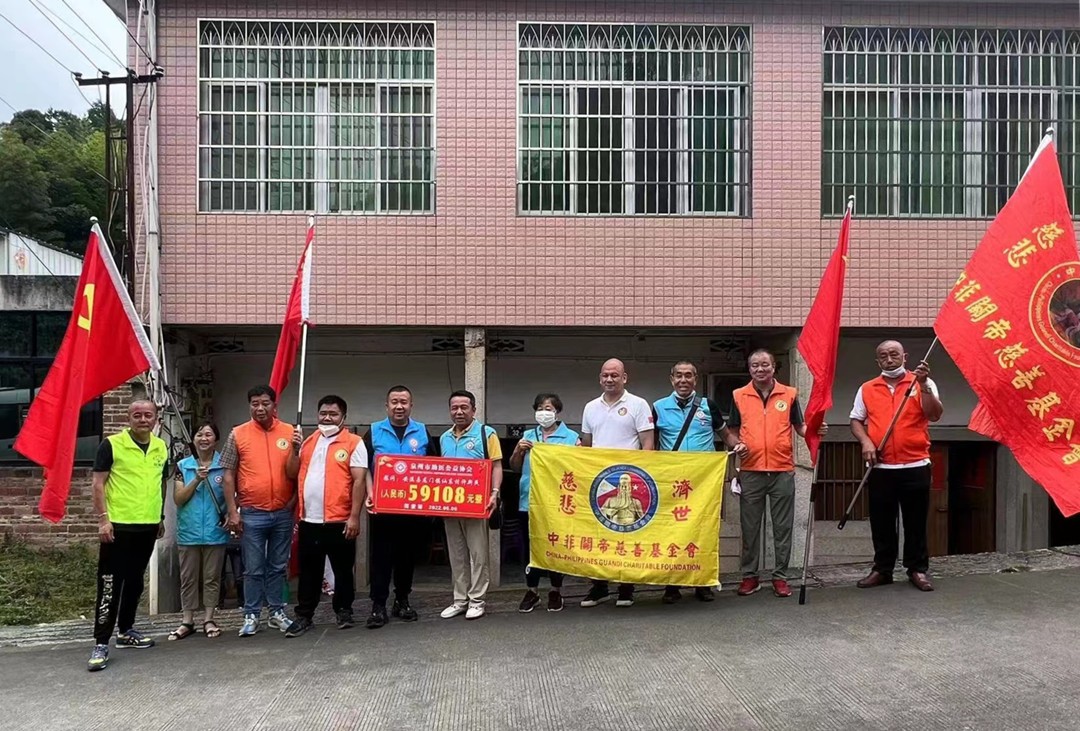 泉州市助医公益协会关爱安溪县龙门镇仙东村一名重疾患者