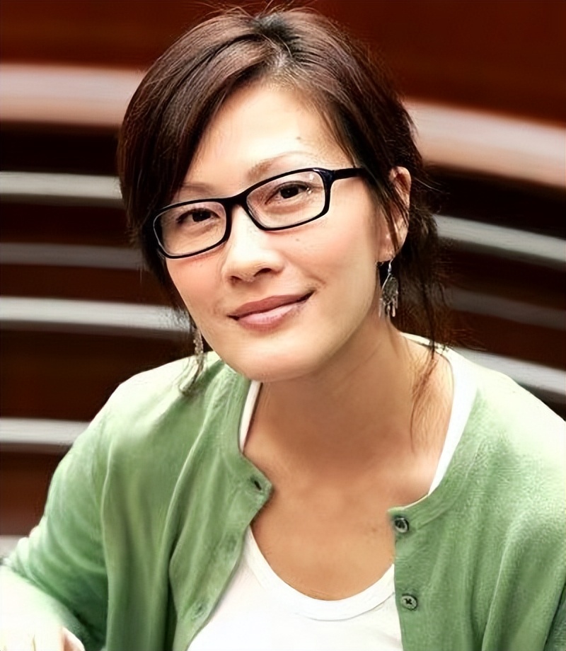 明明get不到，却被夸上天的10位女星，是谁的审美有问题？