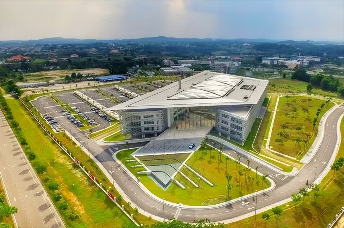 这10所世界名校的马来西亚分校，却只需1/3的费用