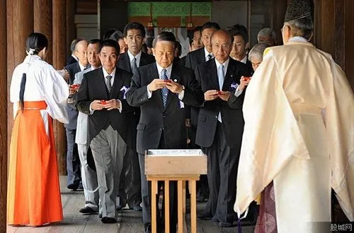 韩日世界杯为什么不惩罚韩国(2011年，刘强火烧靖国神社后，他为什么选择去韩国而非回国？)