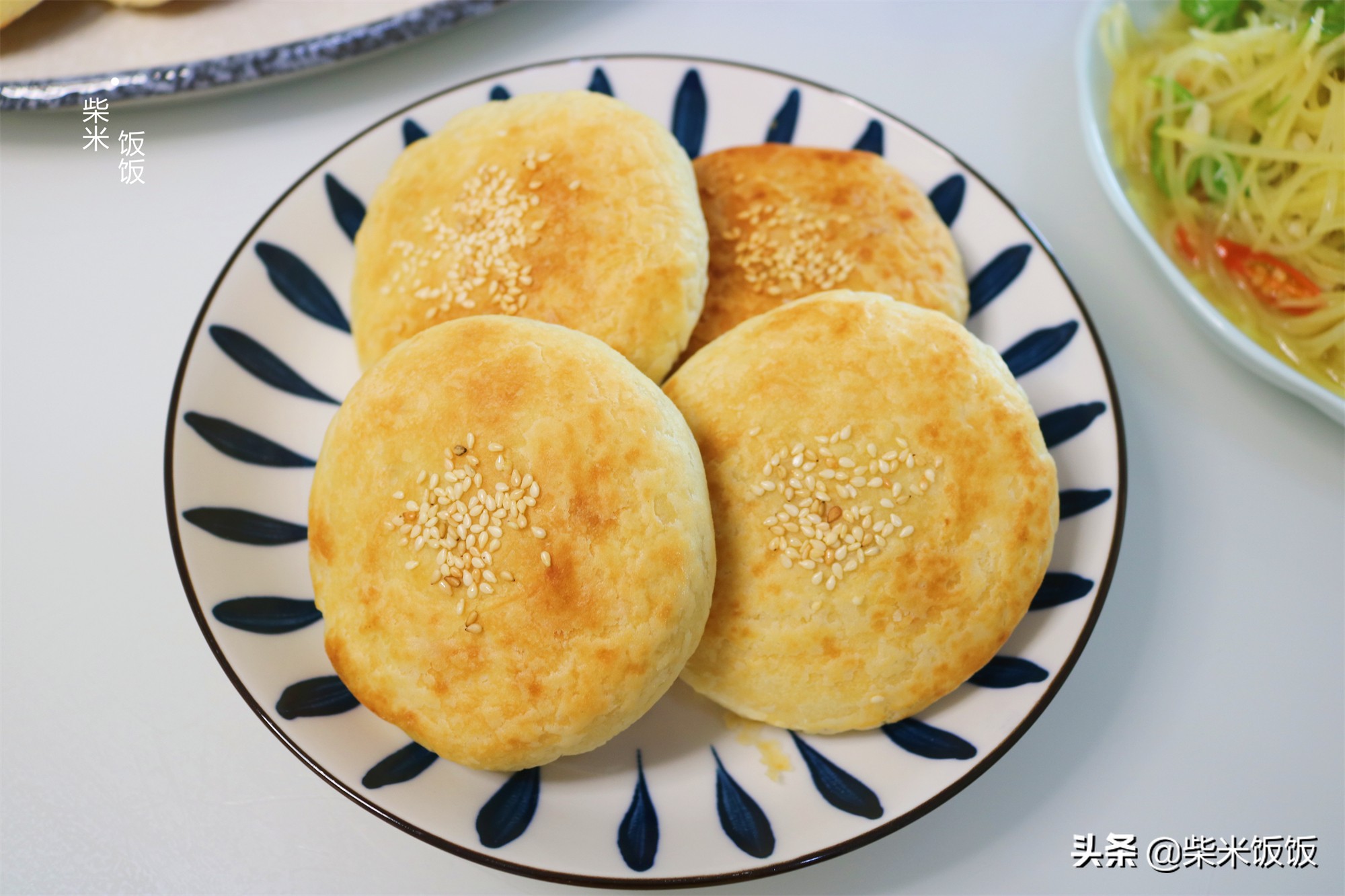 这个饼，我家每周至少做一次，香酥柔软，是我做过的最好吃的饼