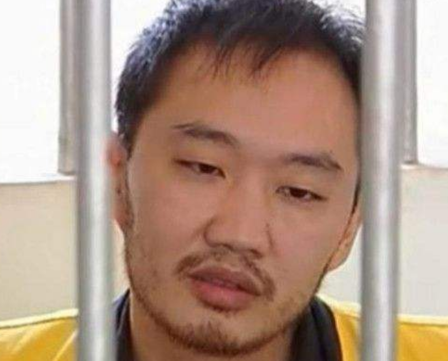 2003年江苏医生为娶情人，连续下毒两年致妻子死亡，最终被判死刑