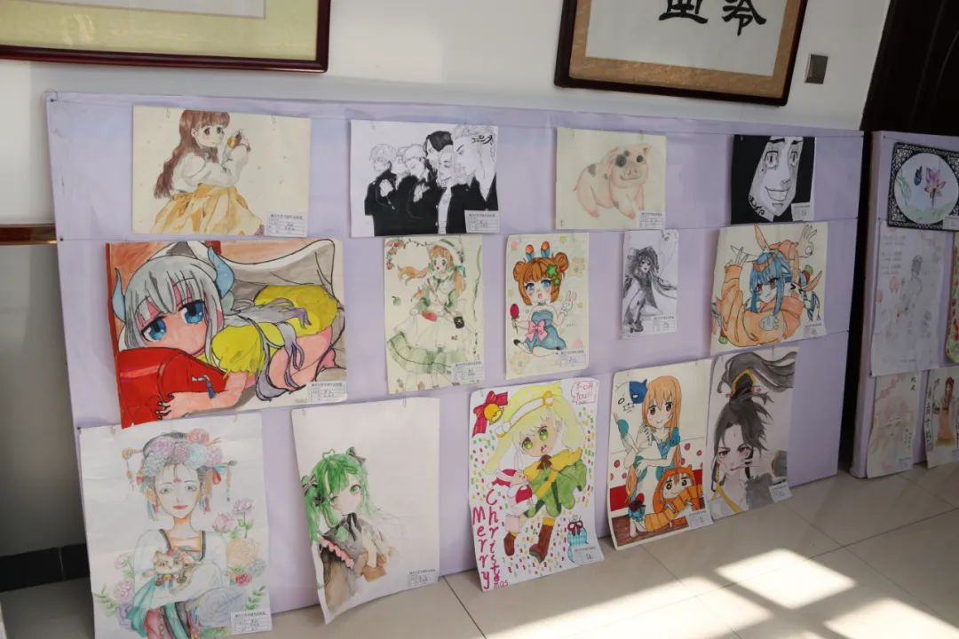 瞅瞅咱們合陽(yáng)中學(xué)生的藝術(shù)節(jié)書畫展（多圖）