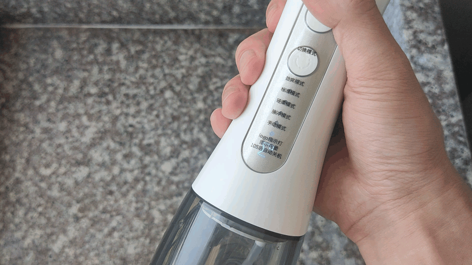 深层洁齿，英普利W1Plus冲牙器呵护口腔