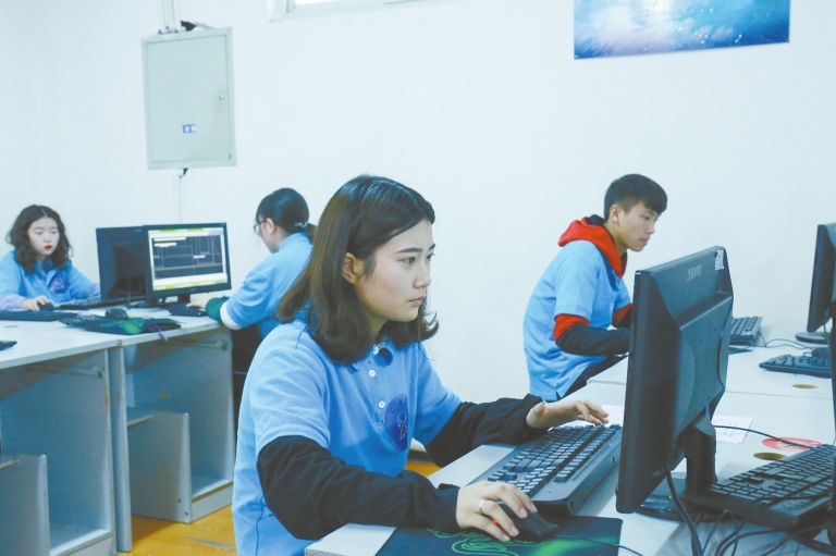 中考失利被分流到职校，学生照样拥有升学可能，家长们可以放心了