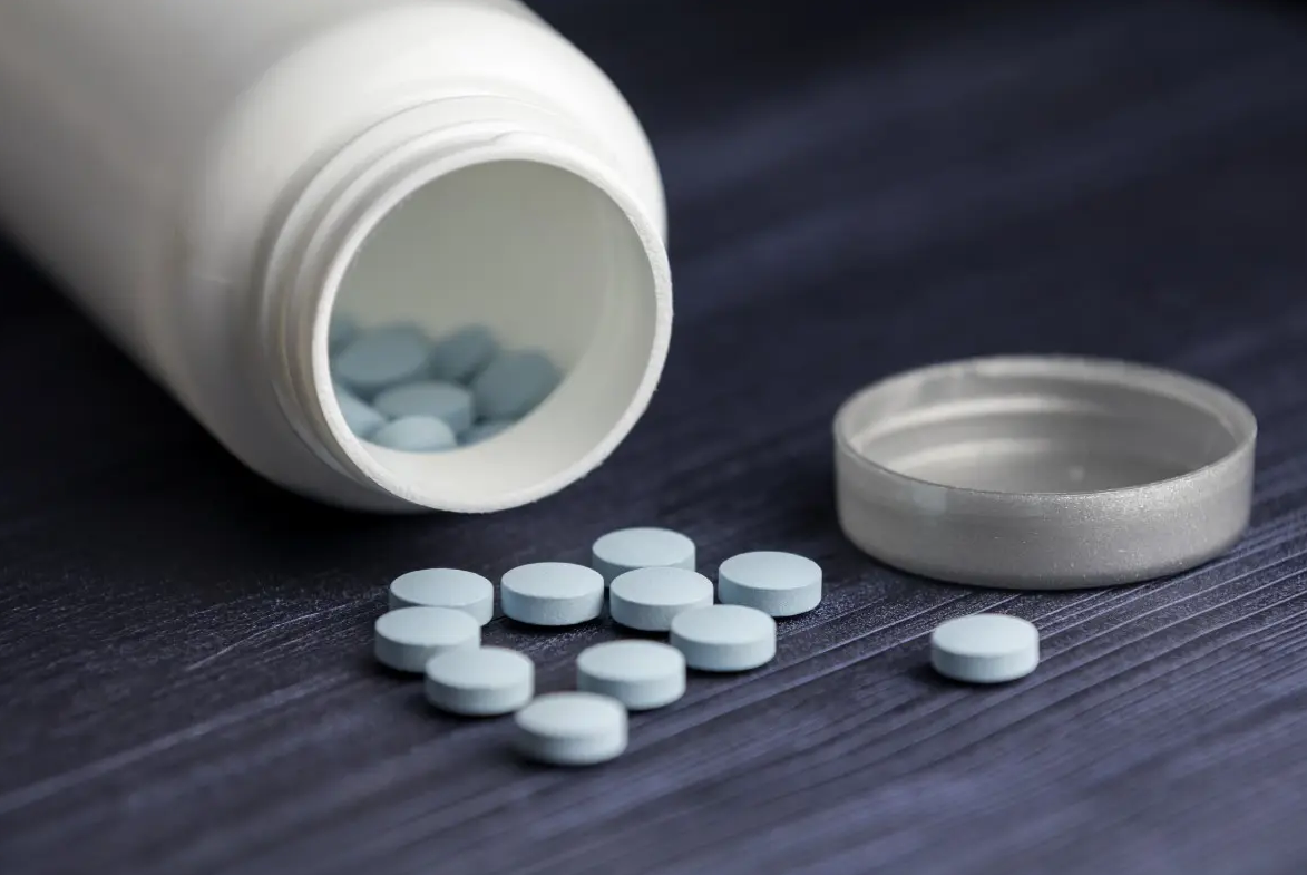 湖南00后女孩“试药”赚快钱，试一次9000元：不想工作，但需要钱