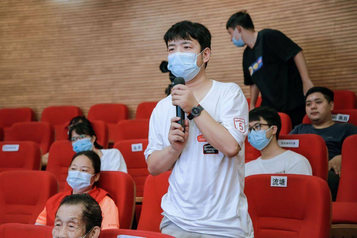 深圳宝安区“三城”建设先进模范学习宣讲之二——黄勤立