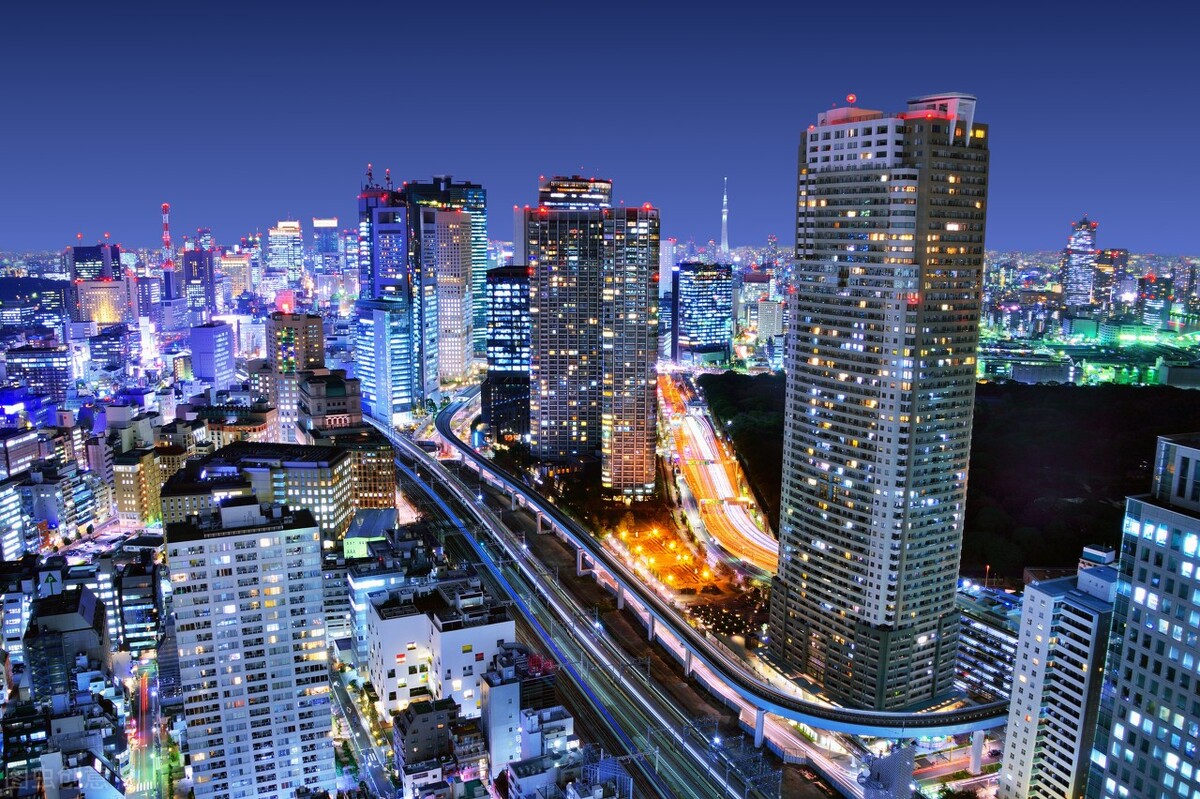 日本现状怎样？月薪2万元人民币在日本能过什么样的生活？