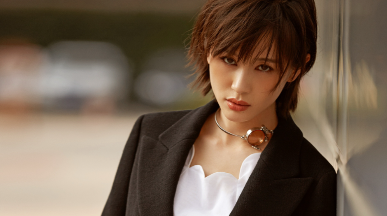 的一样:就像地球有山川大海,也有沼泽沙漠,宇宙有超新星,也有死亡黑洞