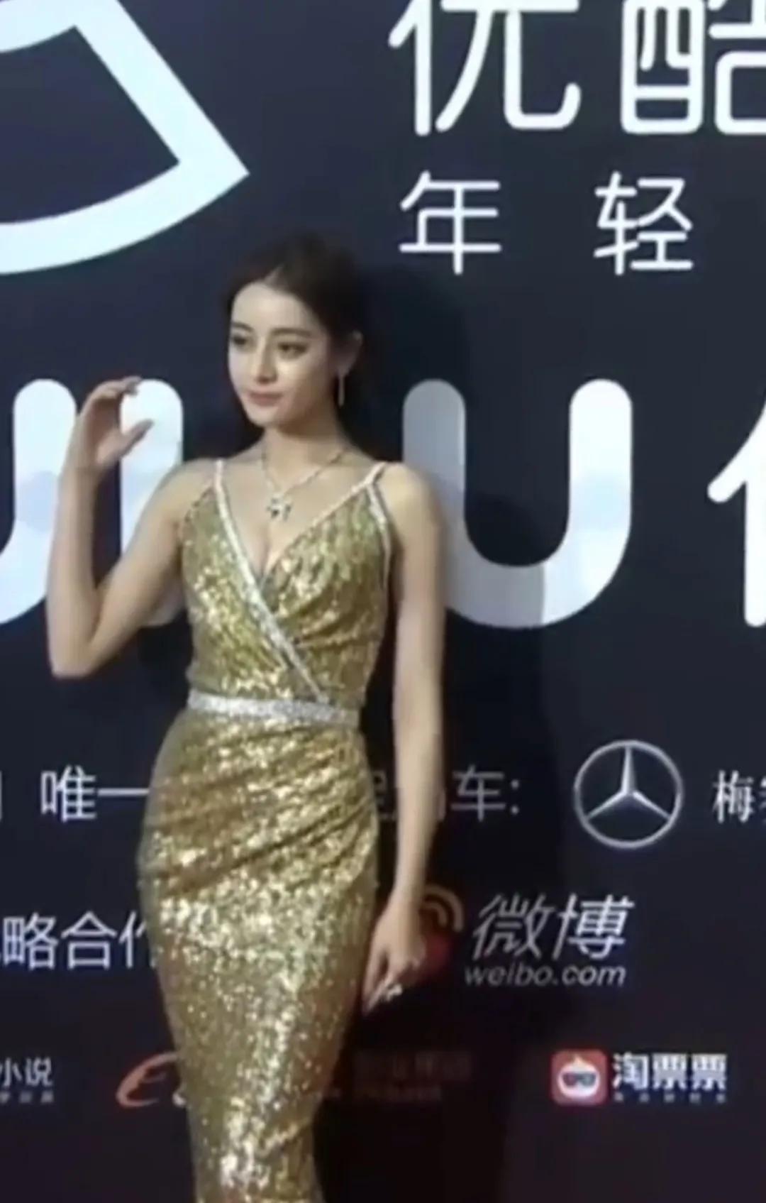 这就是所谓的摇曳身姿#迪丽热巴