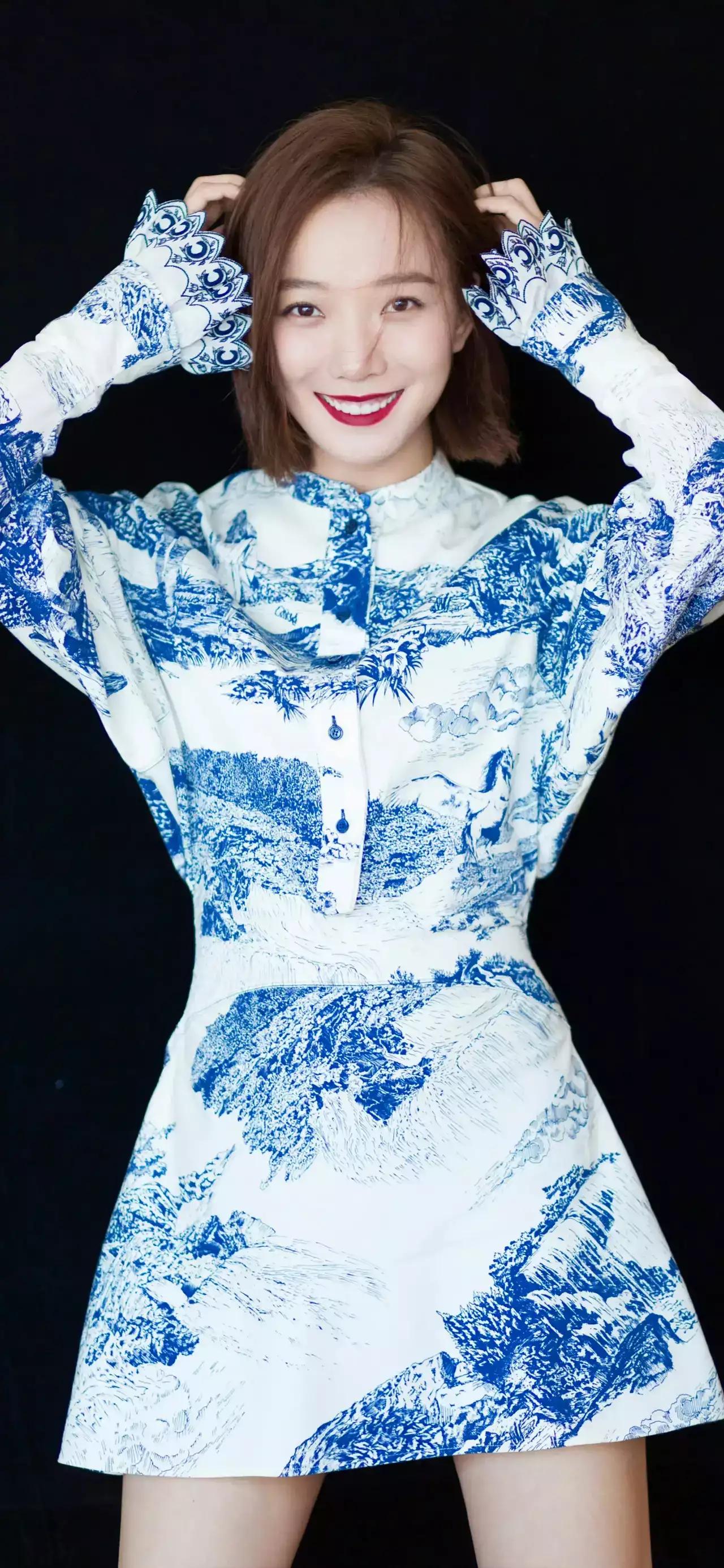 王珞丹：气质婉约，温婉大方，优雅迷人