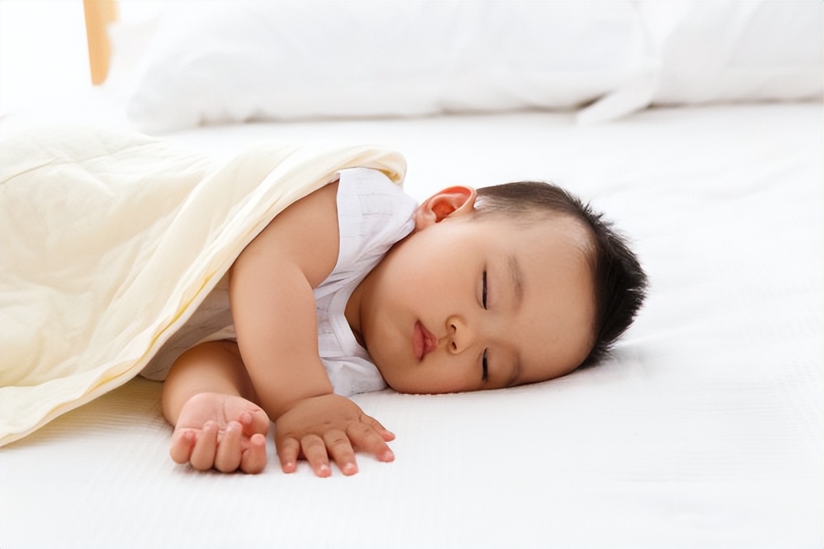 宝宝晚上睡不好有哪些危害？