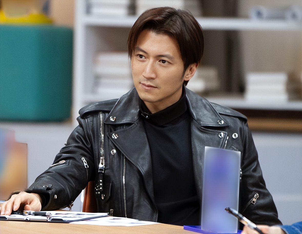 谢霆锋几岁(王非大谢霆锋几岁)-第4张图片