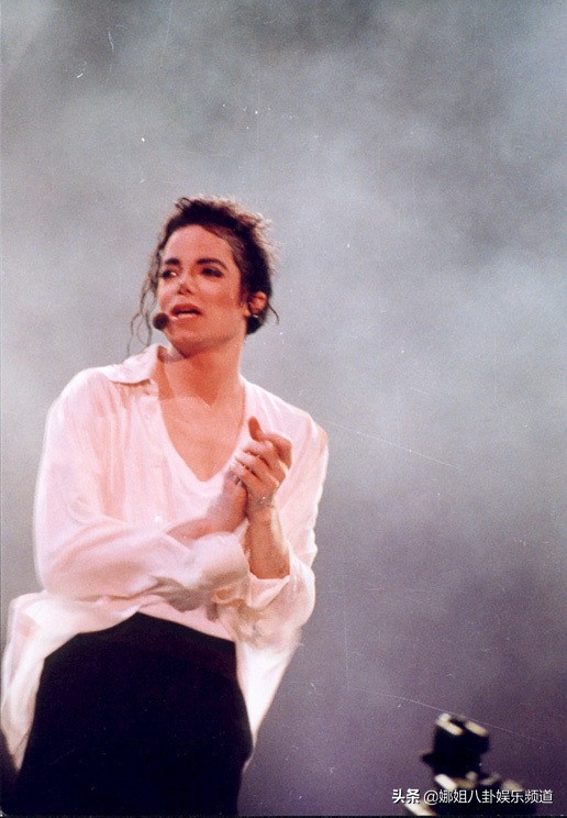 “流行之王”迈克尔杰克逊逝世13周年，深扒他究竟得罪了什么人