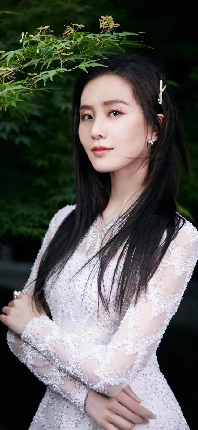 简直就是仙女下凡，刘诗诗