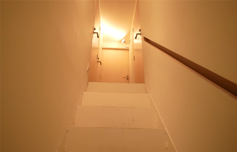 日本大学生只住得起7㎡劏房，看着她的“小窝”，网友直言：逼仄