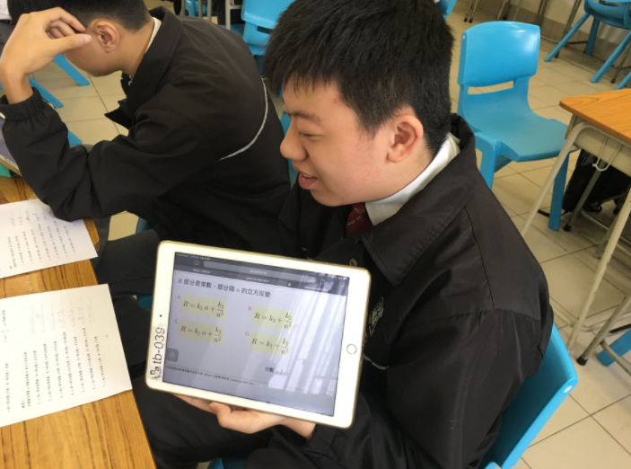 大学中容易后悔的专业排名，榜首在意料之中，数学仅排第七