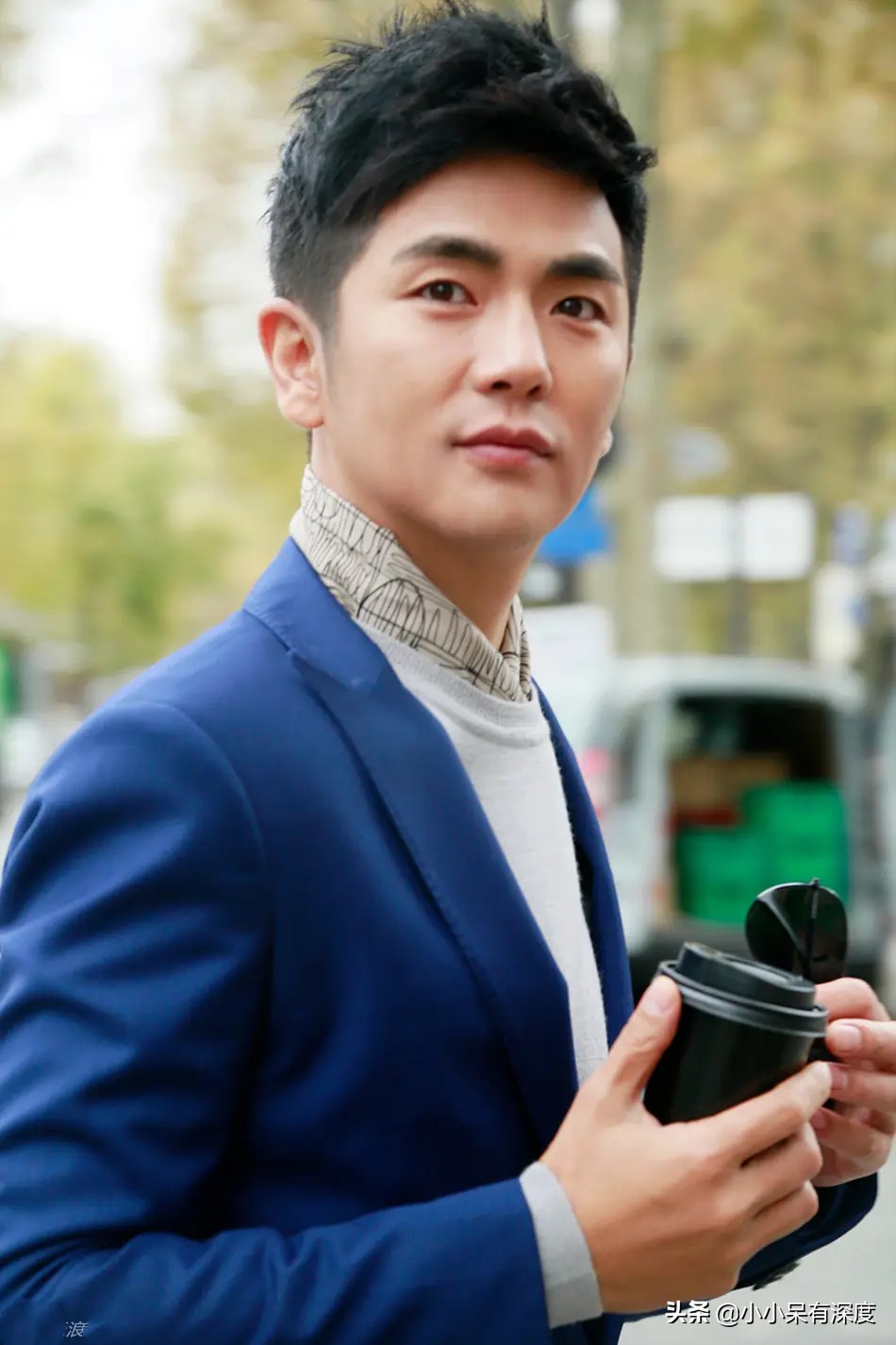 张晓龙,凭借甄嬛传温太医一角成名,娃娃脸的他原来是硕士生导师