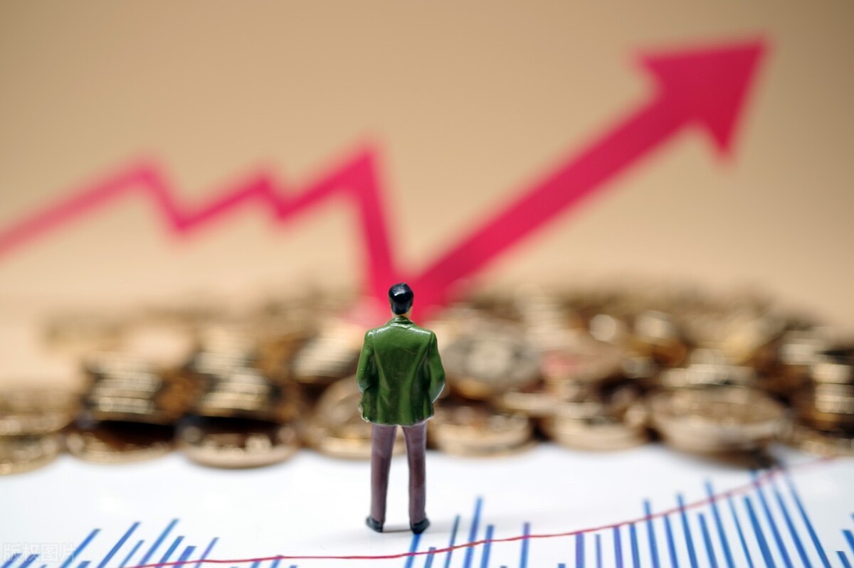 应届毕业生人数再创新高，今年正在面临何种就业形势？专家建议：稳定和促进大学生就业需多措并举