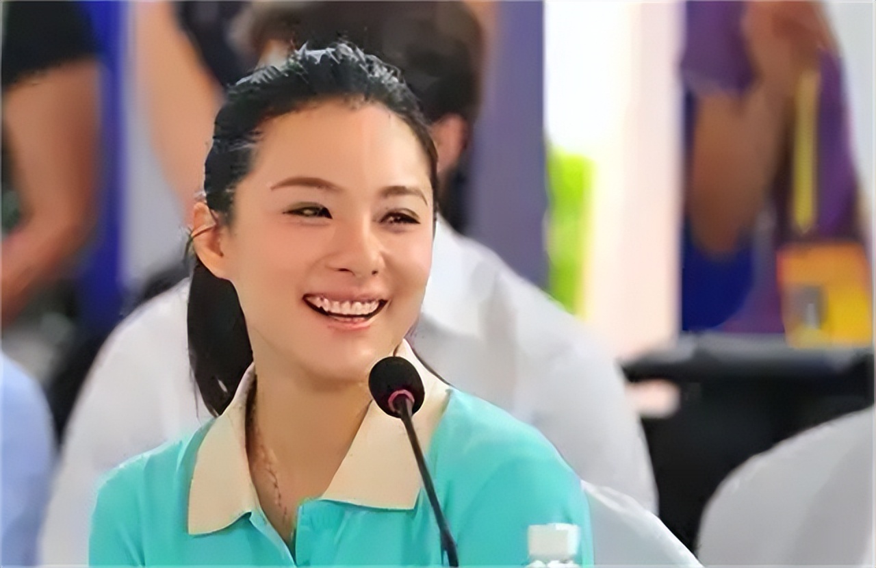 刘璇平衡木冠军怎么好（43岁奥运冠军刘璇近况，嫁入豪门被宠成少女，如今已是霸道女总裁）