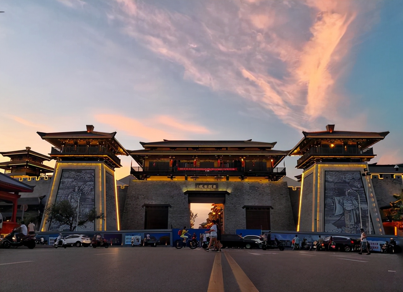 河南许昌学院当初为何没叫许昌师范学院？