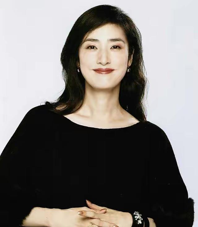 帅哭万千女性的天海佑希:有些人啊,长大了就会喜欢她